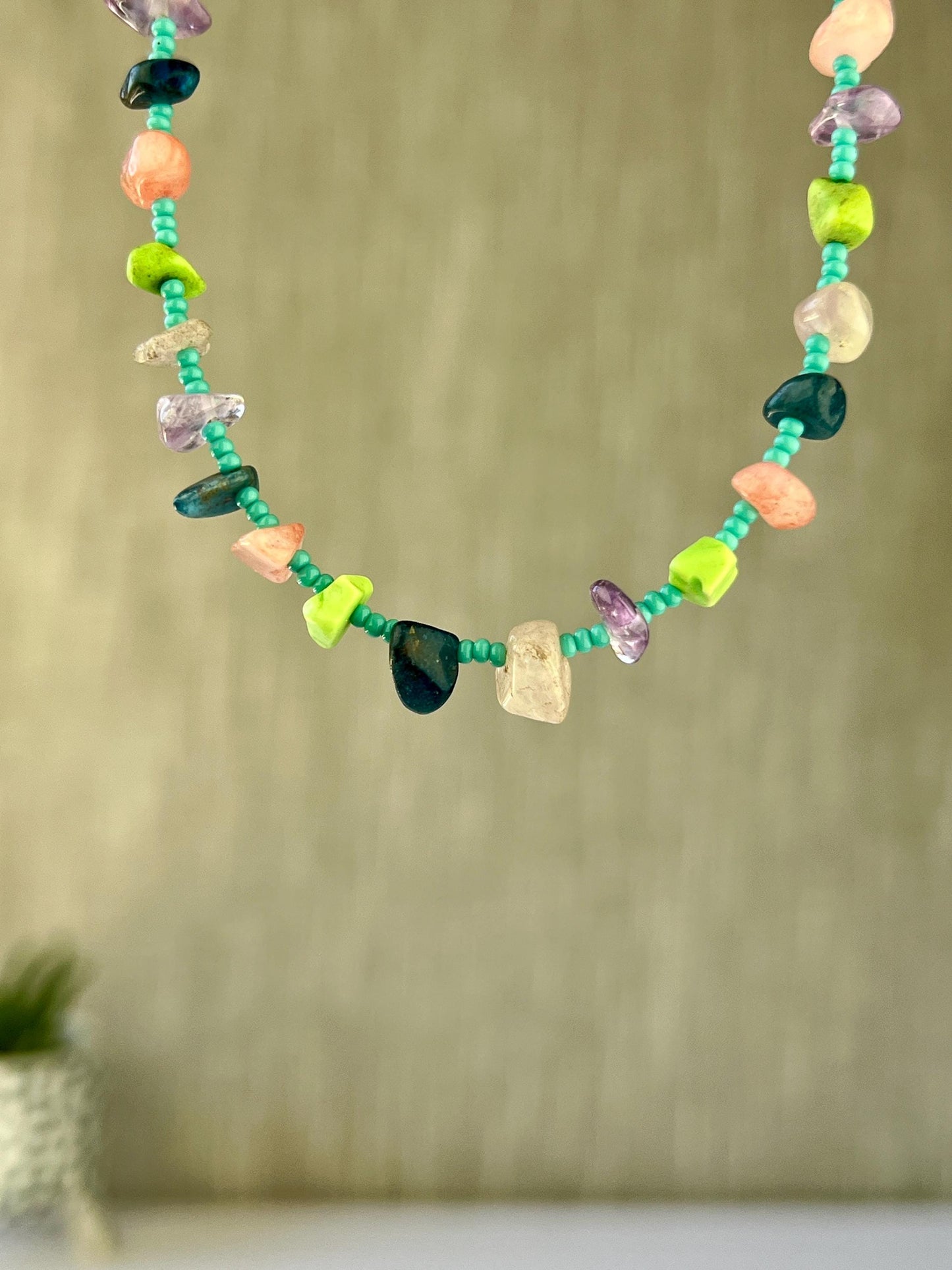 Colorful Chip Stone Beaded Choker Necklace Sterling Silver Magnetic Clasp Eclectic Design