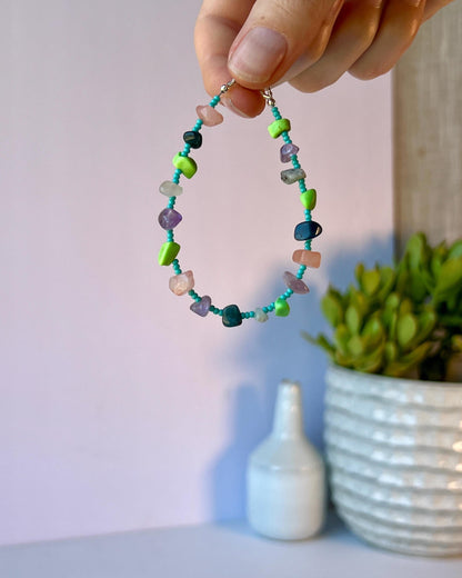 Colorful Chip Stone Beaded Bracelet Sterling Silver Magnetic Clasp Eclectic Design