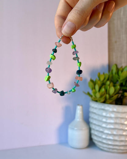 Colorful Chip Stone Beaded Bracelet Sterling Silver Magnetic Clasp Eclectic Design