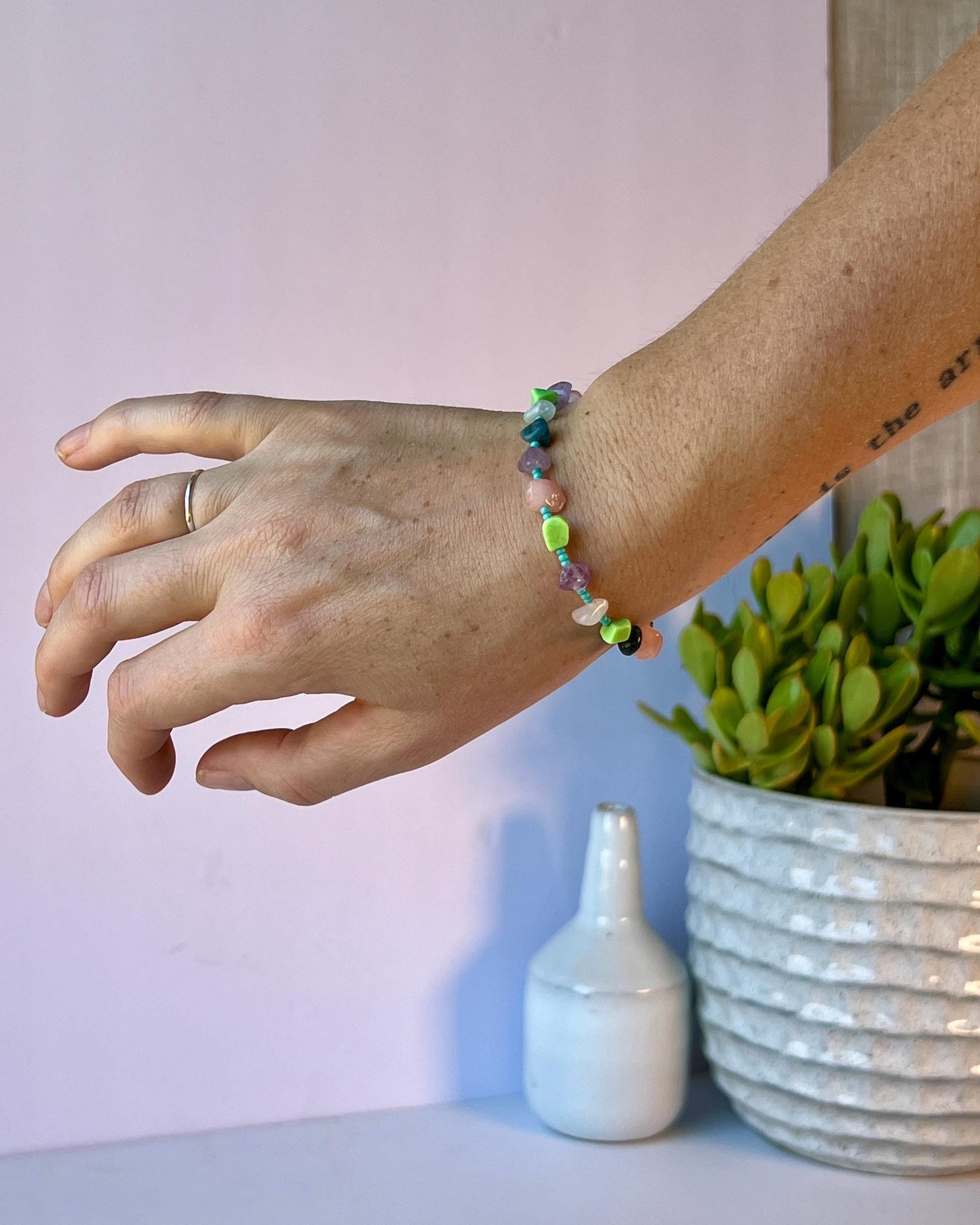 Colorful Chip Stone Beaded Bracelet Sterling Silver Magnetic Clasp Eclectic Design