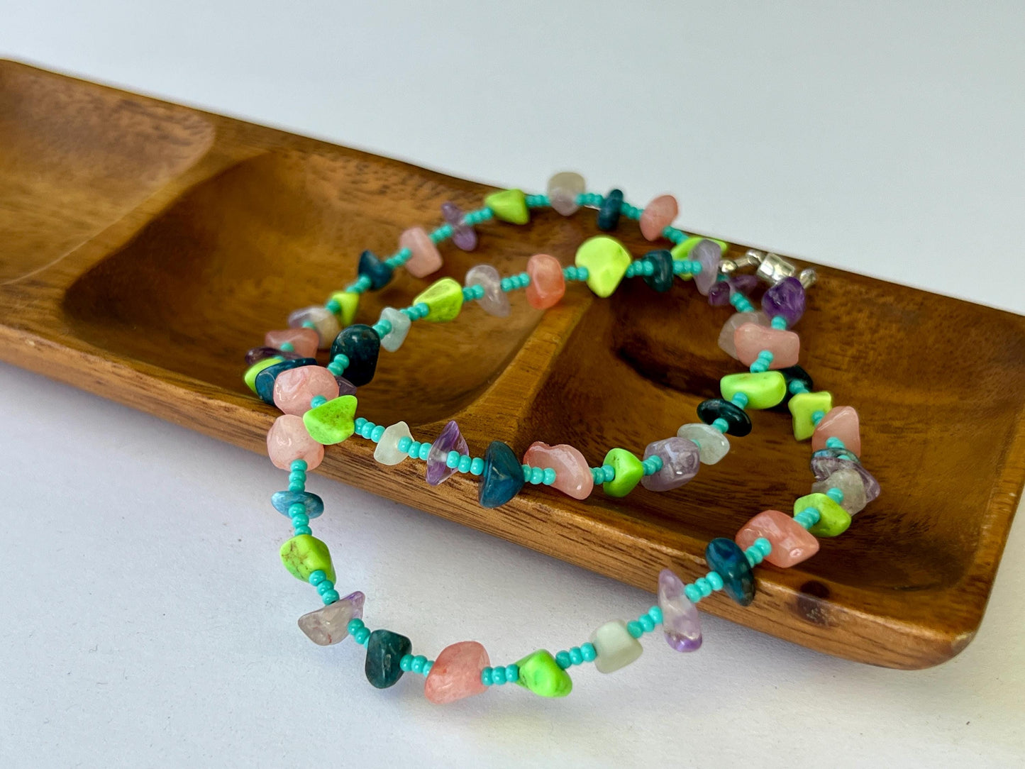 Colorful Chip Stone Beaded Choker Necklace Sterling Silver Magnetic Clasp Eclectic Design