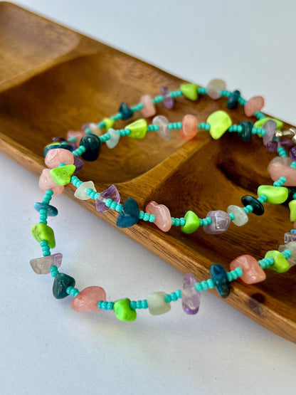 Colorful Chip Stone Beaded Choker Necklace Sterling Silver Magnetic Clasp Eclectic Design